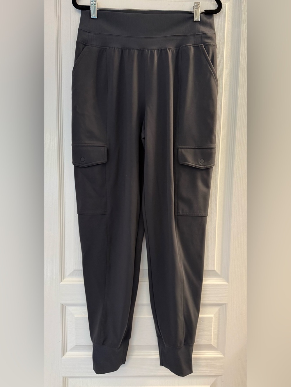 Athleta Gray Cargo Joggers with Snap Flap Pockets, Medium Tall